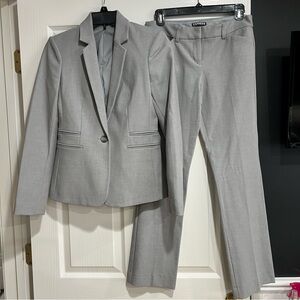 Express Light Gray Women's Blazer and Pants Suit